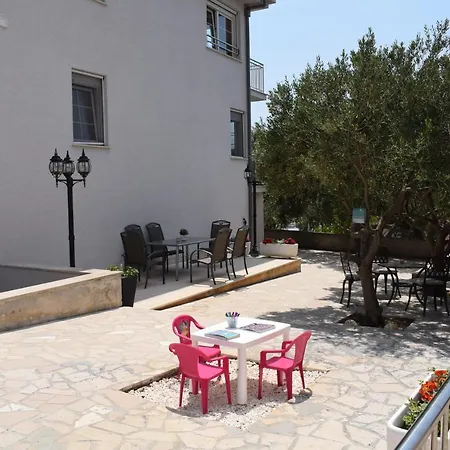 Dream House Apartman