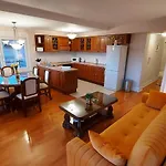 아파트 Dream House